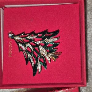 Holiday Christmas Tree Broch